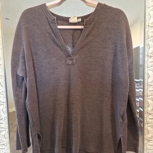 White Crow Waffle Knit V-Neck Shiry in Charcoal
